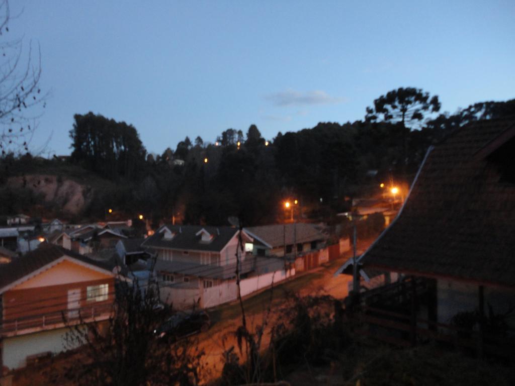 Casa Do Passarinho Apartment Campos do Jordao Exterior photo